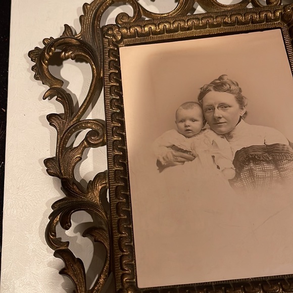 Antiquarian Ornate Gilt Metal Picture, Photo Portrait Frame & Easel Stand - Picture 5 of 16